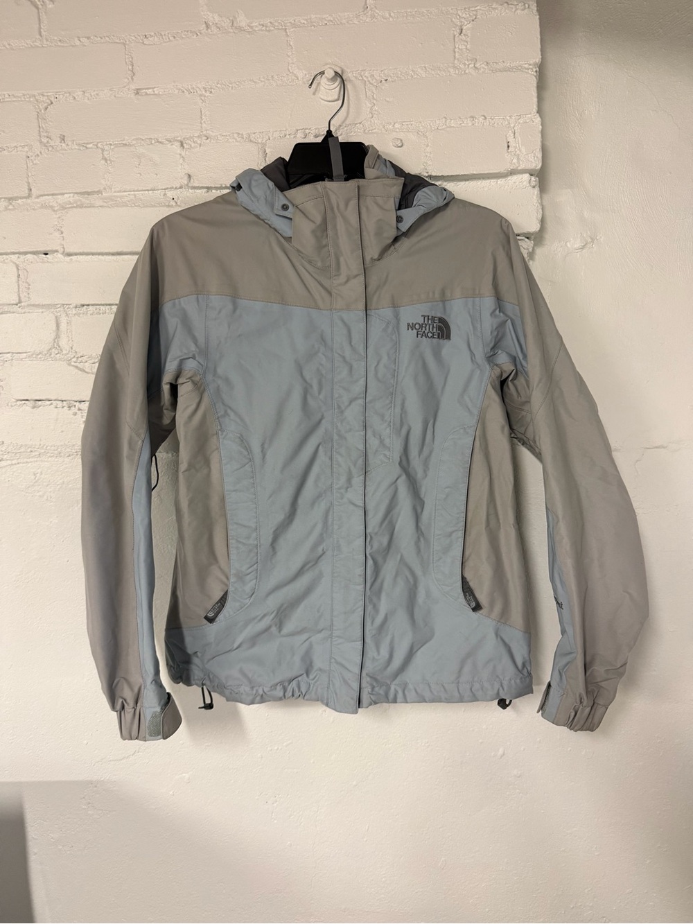 The North Face Women's Two-Tone Light Gray/Blue Hooded Jacket